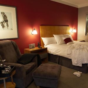 Deluxe King Room Golf View Balcony